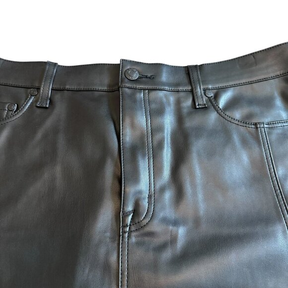 Pistola Rhea Black Faux Vegan Leather Mini Skirt Cargo Pockets Size 31 Women's - Picture 4 of 14